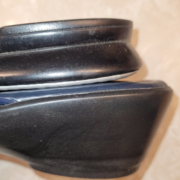 FINAL PRICE Easy Street Tuscany Navy Blue Flat Sandals with Flowers 10 11 - Picture 8 of 8